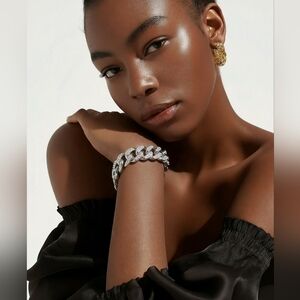 🆕️✨️ Aurora Borealis Austrian Crystal Curb Link Chain Bracelet in Silver✨️